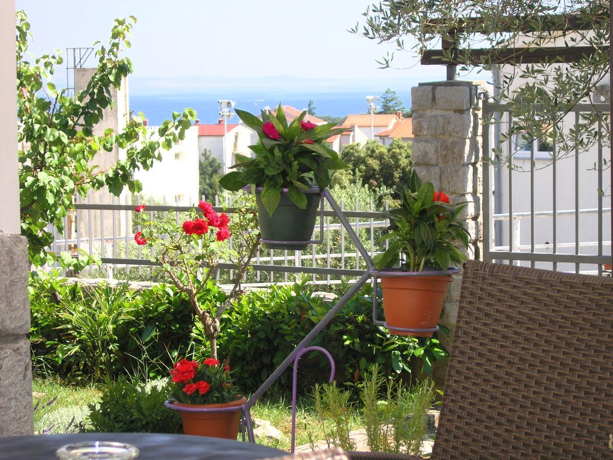 Apartments Oribella Krk Town Exterior foto