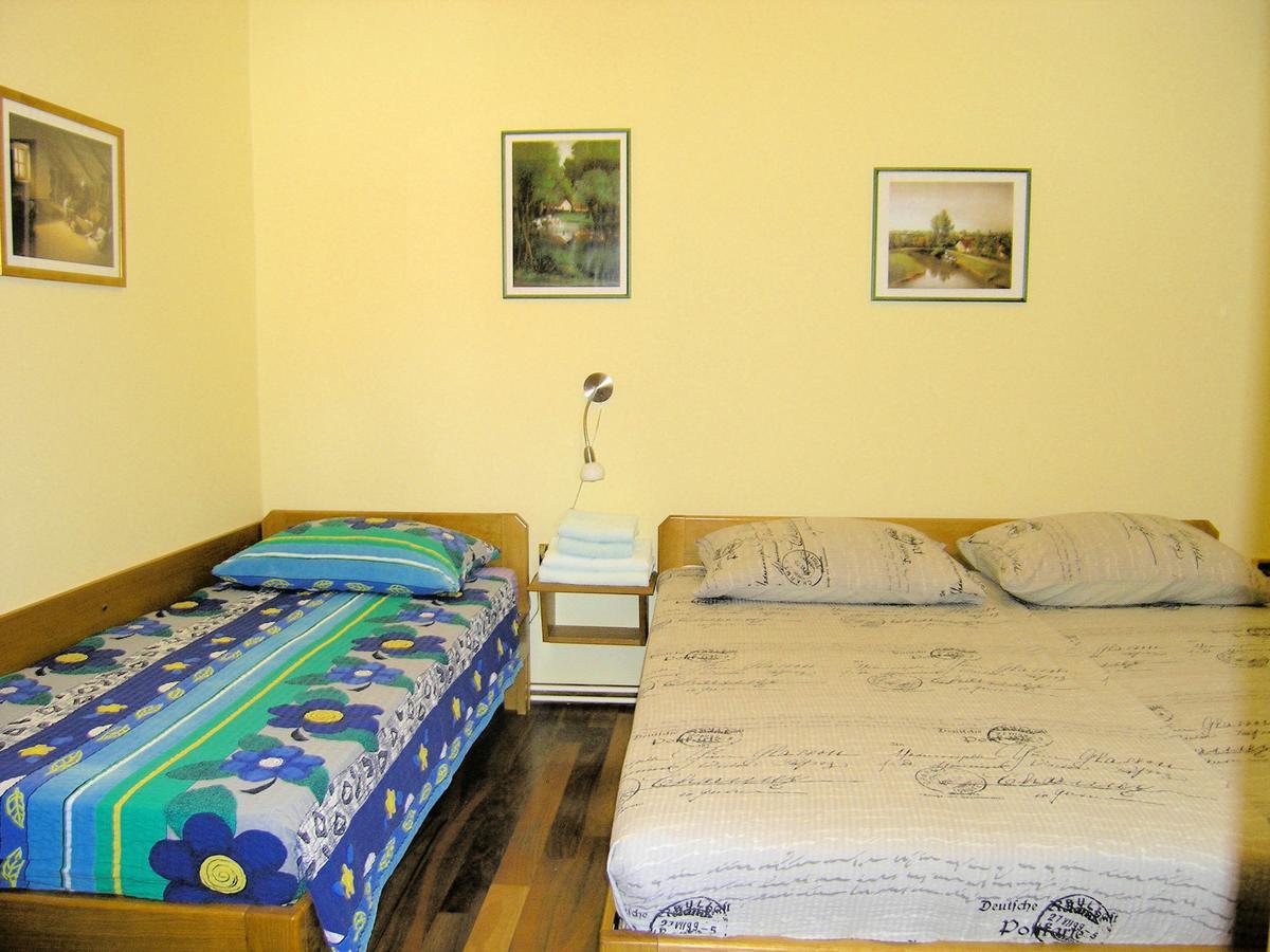 Apartments Oribella Krk Town Exterior foto